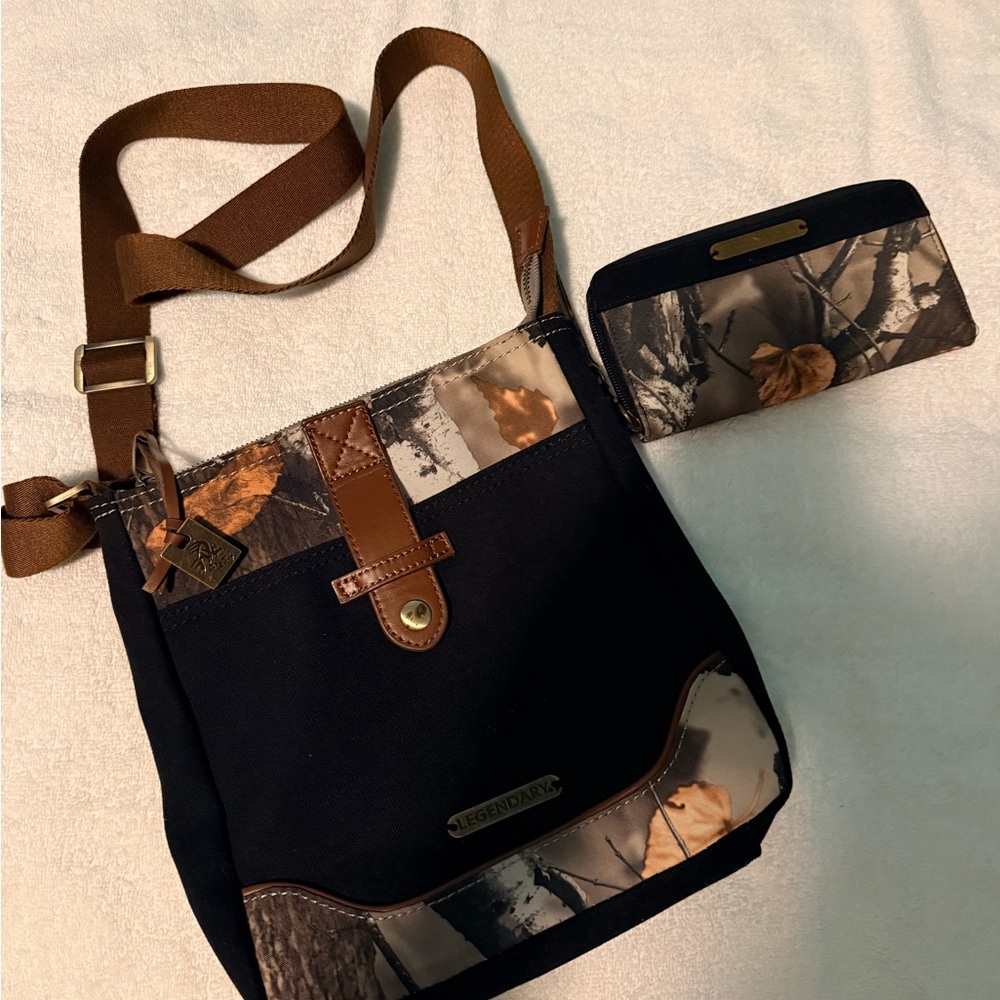 Legendary Whitetail Camo Crossbody Bag and Wristlet Set